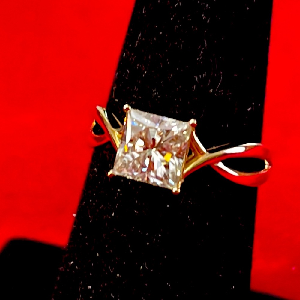 Moissanite ring 14k gold